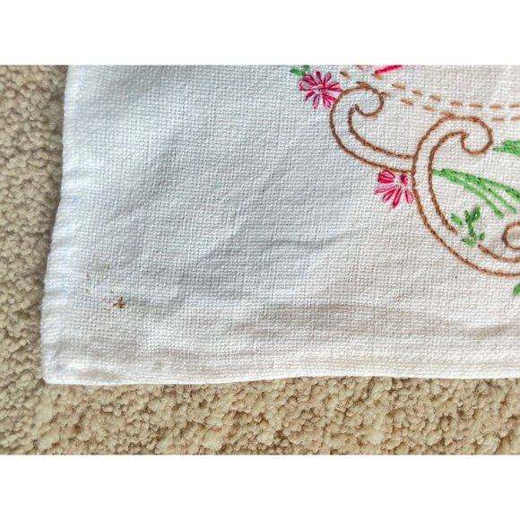 Vintage Table Runner Hand Embroidered Girl with Umbrella & Flowers decor 40" . - Picture 9 of 10